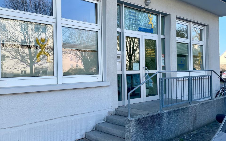 Eingang Praxis Oliver Grewenig in Speyer